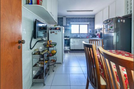 Apartamento à venda com 160m², 4 quartos e 2 vagas