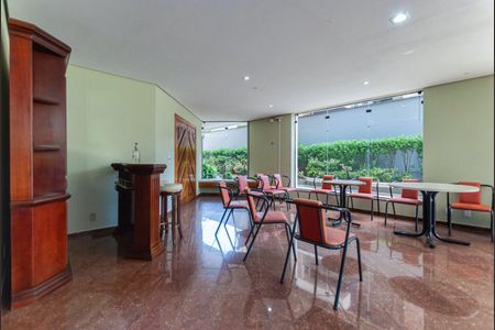 Apartamento à venda com 160m², 4 quartos e 2 vagas