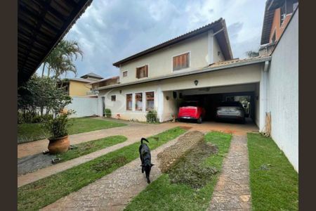 Casa à venda com 457m², 4 quartos e 6 vagas