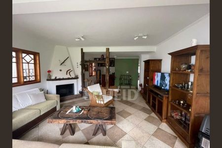 Casa à venda com 4 quartos, 457m² em Socorro, São Paulo