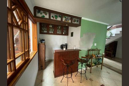 Casa à venda com 4 quartos, 457m² em Socorro, São Paulo