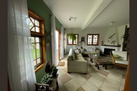 Casa à venda com 457m², 4 quartos e 6 vagas