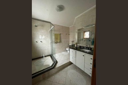 Casa à venda com 457m², 4 quartos e 6 vagas