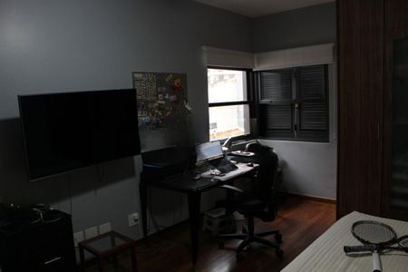 Casa à venda com 3 quartos, 226m² em Parque Colonial, São Paulo