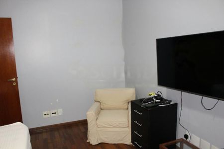 Casa à venda com 3 quartos, 226m² em Parque Colonial, São Paulo