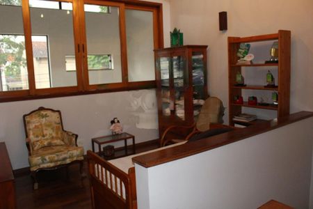 Casa à venda com 3 quartos, 226m² em Parque Colonial, São Paulo