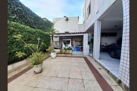 Casa à venda com 4 quartos, 400m² em Jardim Prudência, São Paulo