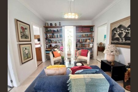 Casa à venda com 4 quartos, 400m² em Jardim Prudência, São Paulo