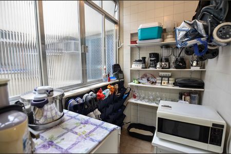 Apartamento para alugar com 100m², 3 quartos e 2 vagas Apartamento para alugar com 100m², 3 quartos e 2 vagasÁrea de Serviço