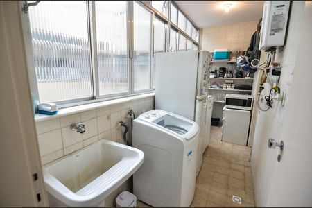 Apartamento para alugar com 100m², 3 quartos e 2 vagas Apartamento para alugar com 100m², 3 quartos e 2 vagasÁrea de Serviço