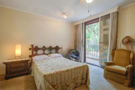 Casa à venda com 3 quartos, 450m² em Socorro, São Paulo