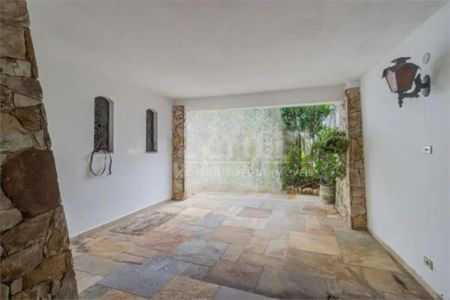 Casa à venda com 3 quartos, 450m² em Socorro, São Paulo