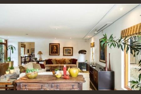 Casa à venda com 3 quartos, 441m² em Jardim Guedala, São Paulo