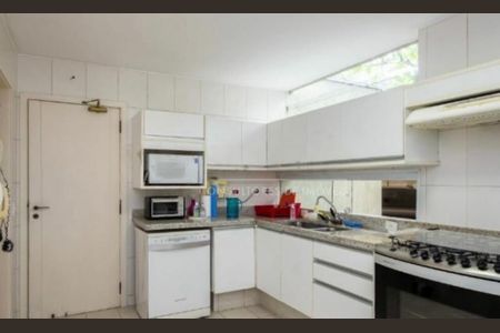 Casa à venda com 3 quartos, 441m² em Jardim Guedala, São Paulo