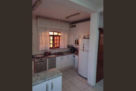 Casa à venda com 160m², 3 quartos e 3 vagas Casa à venda com 160m², 3 quartos e 3 vagasFoto 06
