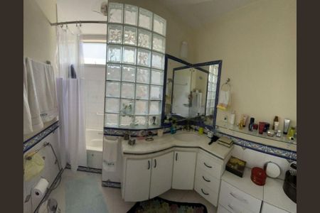 Apartamento à venda com 180m², 4 quartos e 3 vagas