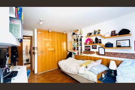 Apartamento à venda com 219m², 2 quartos e 1 vaga