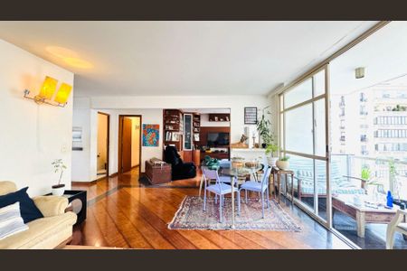 Apartamento à venda com 219m², 2 quartos e 1 vaga