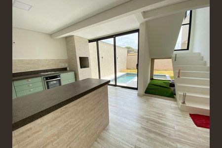 Casa à venda com 4 quartos, 244m² em Bosque dos Eucaliptos, Valinhos
