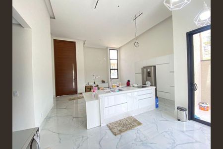 Casa à venda com 4 quartos, 244m² em Bosque dos Eucaliptos, Valinhos