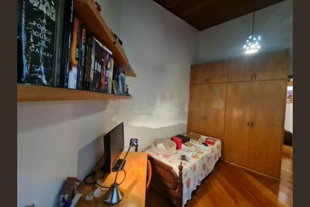 Casa à venda com 199m², 4 quartos e 3 vagas