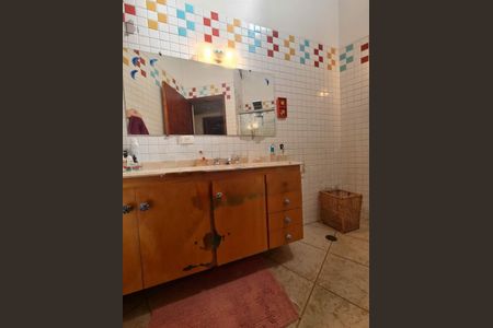 Casa à venda com 199m², 4 quartos e 3 vagas