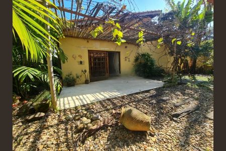 Casa à venda com 199m², 4 quartos e 3 vagas