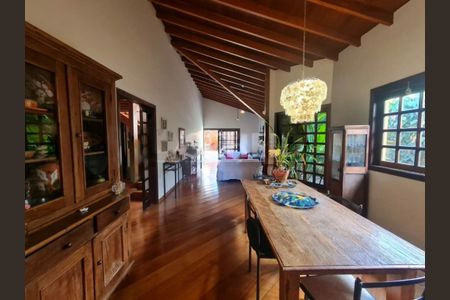 Casa à venda com 4 quartos, 199m² em Chácara Meyer, São Paulo