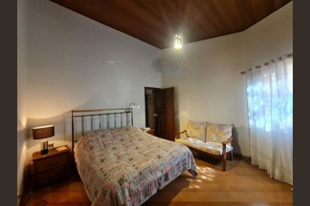 Casa à venda com 199m², 4 quartos e 3 vagas