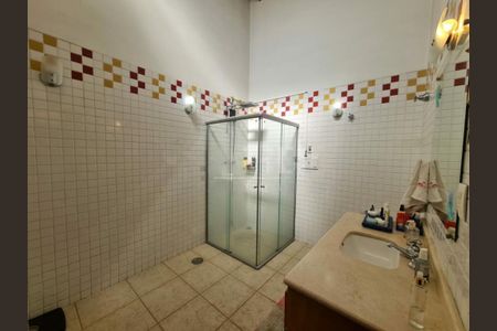 Casa à venda com 199m², 4 quartos e 3 vagas