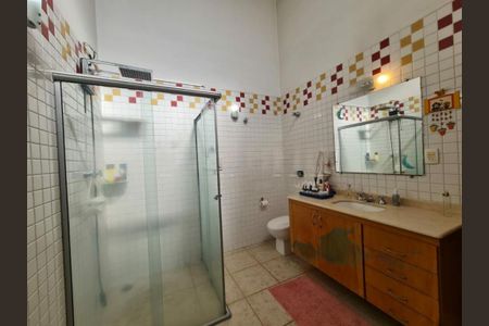 Casa à venda com 199m², 4 quartos e 3 vagas