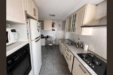 Apartamento à venda com 2 quartos, 110m² em Campo Belo, São Paulo
