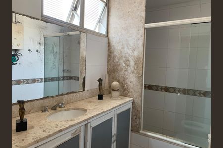 Apartamento à venda com 260m², 6 quartos e 2 vagas