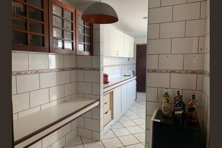 Apartamento à venda com 260m², 6 quartos e 2 vagas