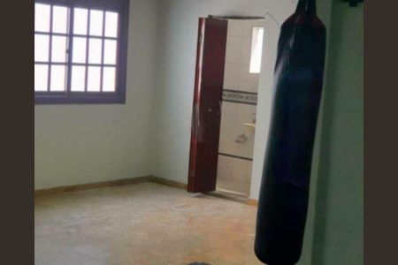 Casa de Condomínio à venda com 3 quartos, 241m² em Jardim Dracena, São Paulo
