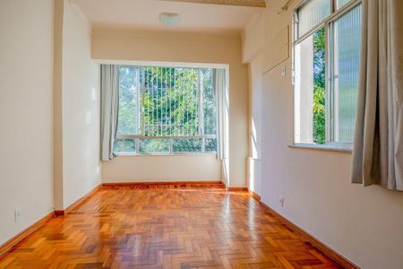 Apartamento à venda com 3 quartos, 130m² em Grajaú, Rio de Janeiro
