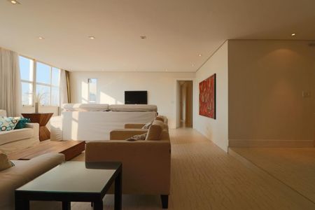 Foto 21 de apartamento para alugar com 3 quartos, 180m² em Itaim Bibi, São Paulo