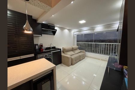 Apartamento à venda com 58m², 2 quartos e 1 vagaFoto 01