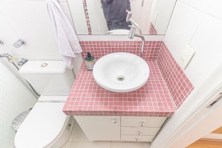 Apartamento à venda com 135m², 3 quartos e 2 vagas Apartamento à venda com 135m², 3 quartos e 2 vagasBanheiro da Suíte 2