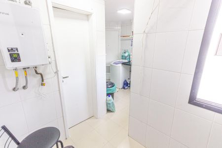 Apartamento à venda com 135m², 3 quartos e 2 vagas Apartamento à venda com 135m², 3 quartos e 2 vagasÁrea de Serviço
