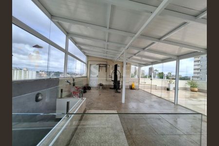 Apartamento à venda com 184m², 2 quartos e 1 vaga