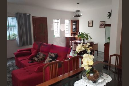 Casa à venda com 3 quartos, 266m² em Vila Sao Paulo, São Paulo