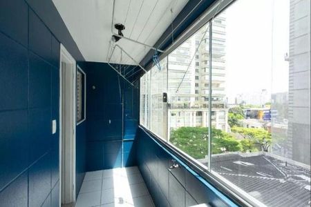 Apartamento à venda com 77m², 2 quartos e 1 vaga