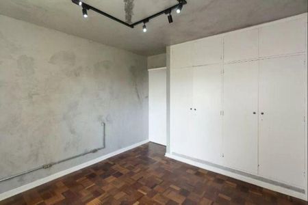 Apartamento à venda com 77m², 2 quartos e 1 vaga