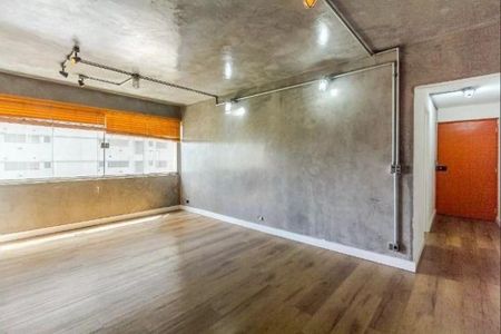 Apartamento à venda com 77m², 2 quartos e 1 vaga
