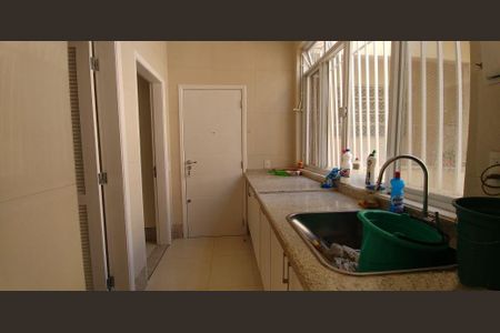 Apartamento à venda com 290m², 8 quartos e 1 vaga