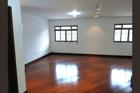Casa à venda com 3 quartos, 300m² em Campo Belo, São Paulo