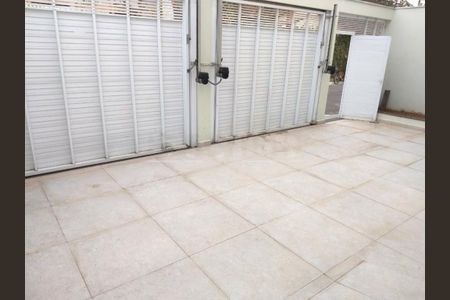 Casa à venda com 3 quartos, 300m² em Campo Belo, São Paulo