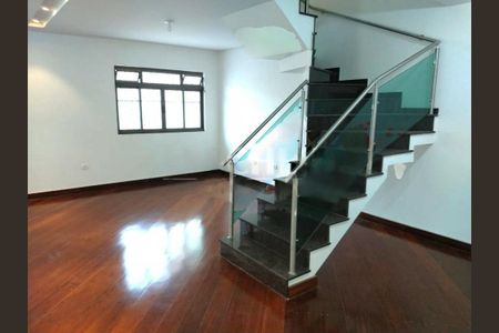 Casa à venda com 3 quartos, 300m² em Campo Belo, São Paulo