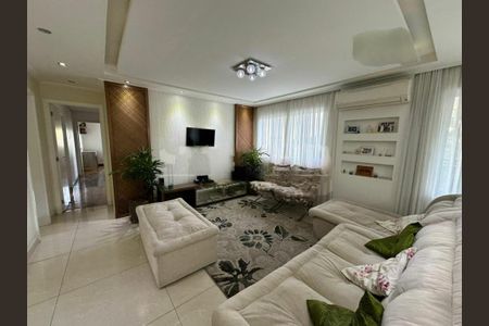 Apartamento à venda com 193m², 4 quartos e 3 vagas